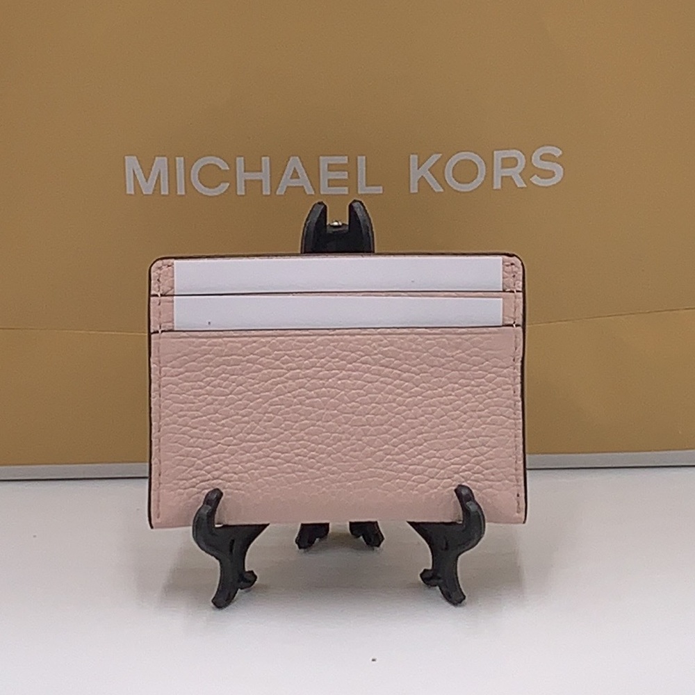 MICHAEL KORS
Reed Large Pebbled Leather Card Holder
Case Wallet
POWDER BLUSH - Picture 9 of 10